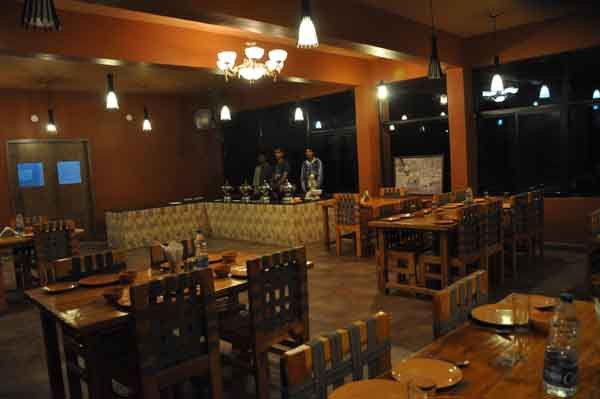 סאסאן גיר Gir Lions Paw Resort With Swimming Pool מראה חיצוני תמונה