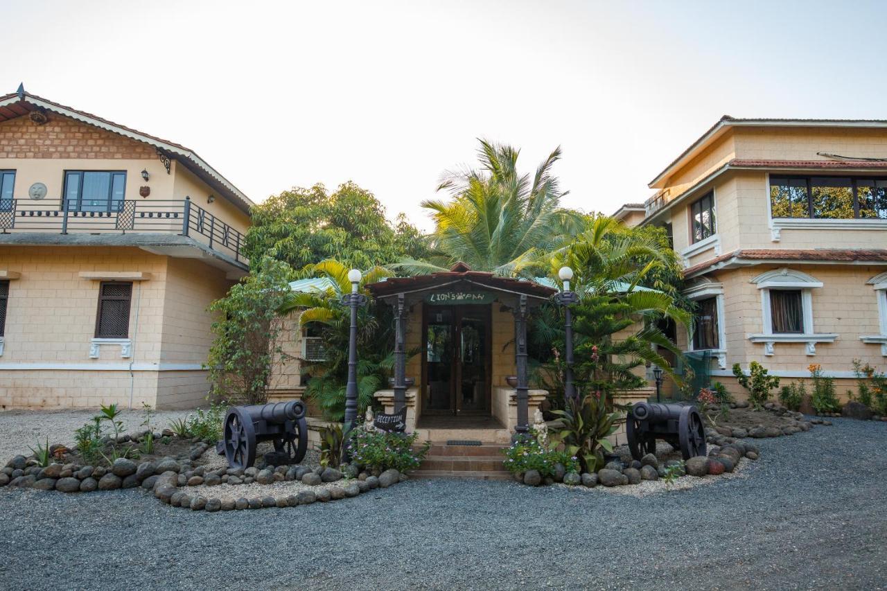 סאסאן גיר Gir Lions Paw Resort With Swimming Pool מראה חיצוני תמונה